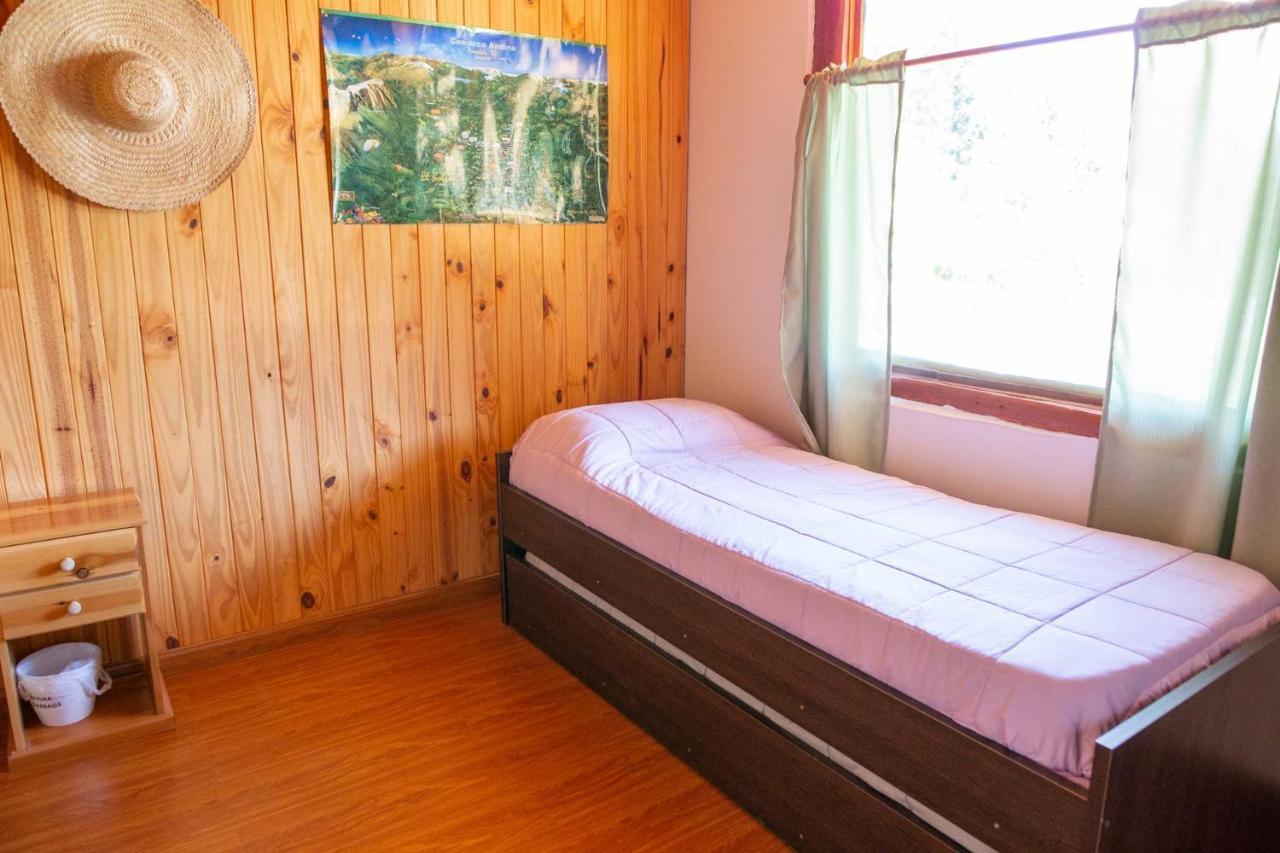 Huellas Hostel Лаго Пуело Екстериор снимка