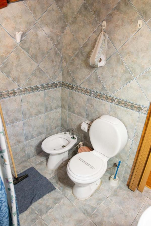 Huellas Hostel Лаго Пуело Екстериор снимка