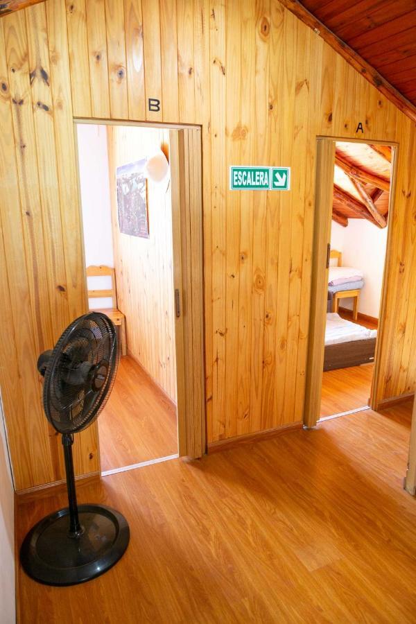 Huellas Hostel Лаго Пуело Екстериор снимка