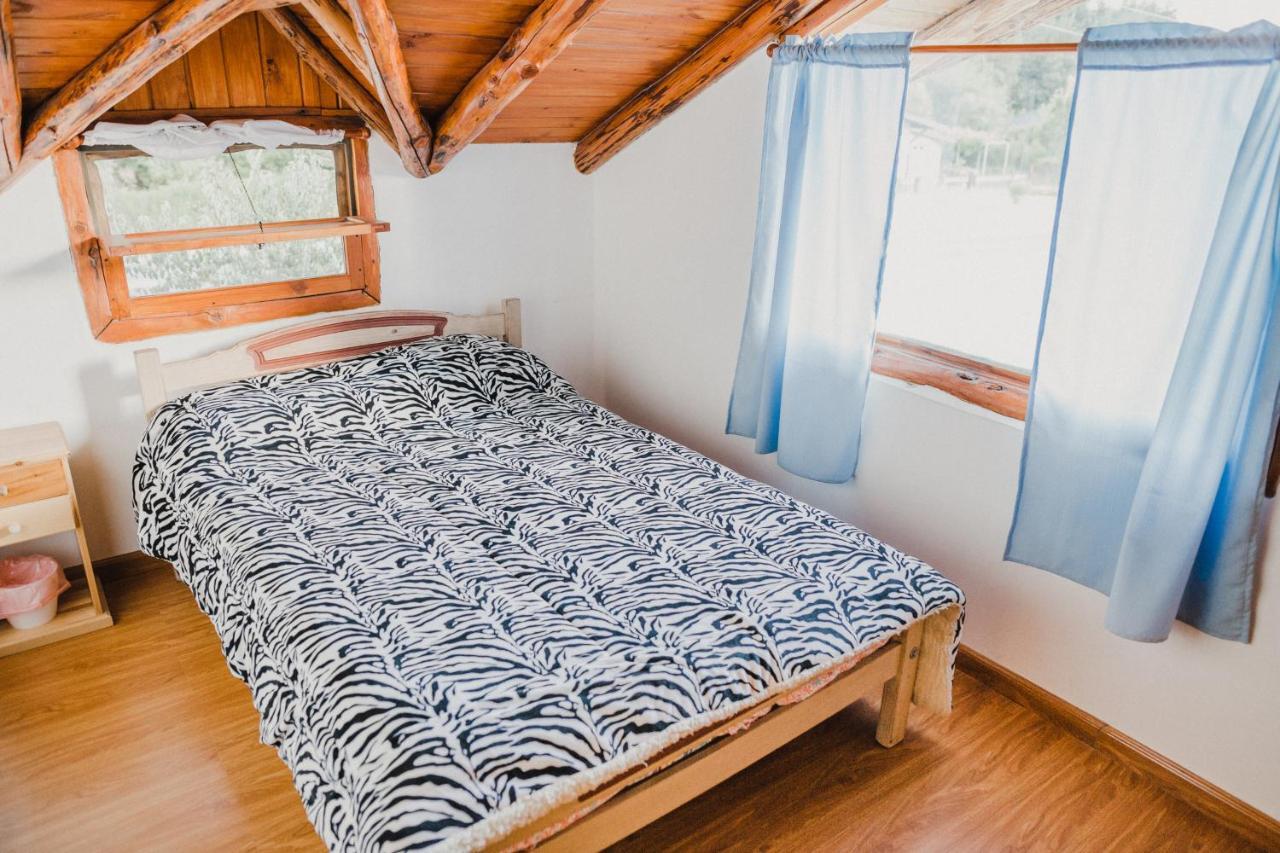 Huellas Hostel Лаго Пуело Екстериор снимка