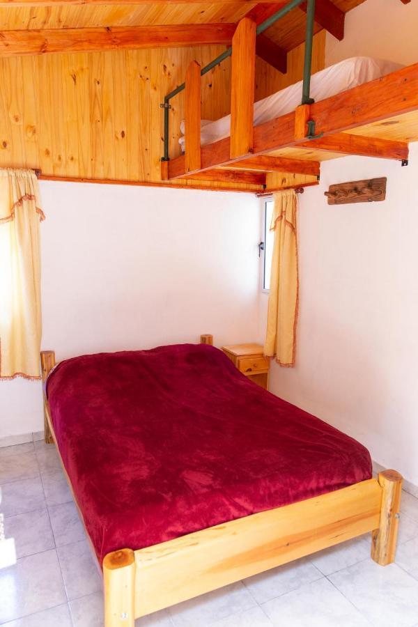 Huellas Hostel Лаго Пуело Екстериор снимка